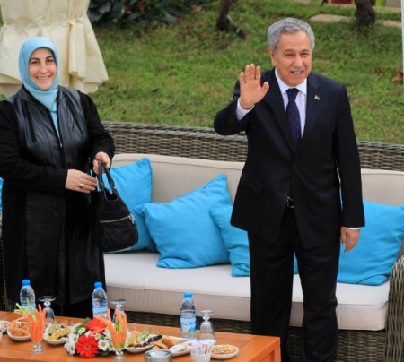 Antarktika'ya giden ilk Türk ekibi, 3,5 sene sonra yurda döndü