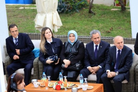 Antarktika'ya giden ilk Türk ekibi, 3,5 sene sonra yurda döndü