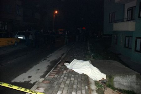 Anten Ayarlamaya Çıktığı Çatıdan Düşerek Öldü