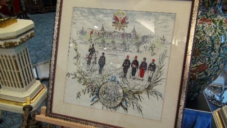 Antika ipek mendil ile birlik çağrısı