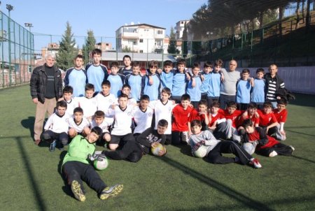 Antrenör muhtar işbaşında