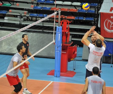 Antrenör Veljko Basic: İyi işler yapmak istiyoruz