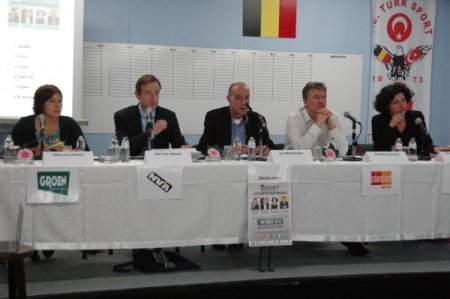 Anvers'te göçmen toplumun tercihi Yeşiller