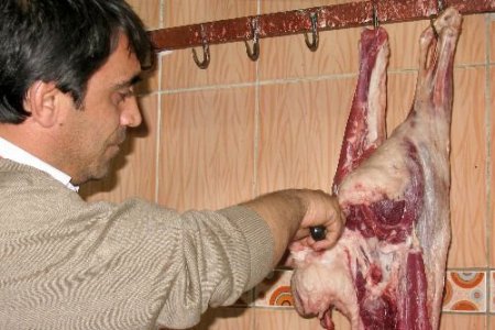 Araban'da Et Fiyatlarına Yüzde 14 Zam Yapıldı
