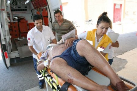 Araç Şarampole Yuvarlandı: 2’si Ağır 4 Yaralı