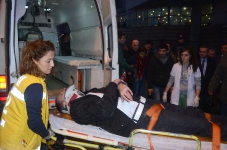 Aracın çarptığı genç yaralandı