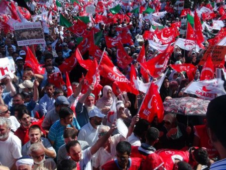 Arakan'da Yaşanan Vahşet Kadıköy'deki Mitingde Protesto Edildi