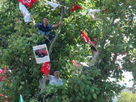 Arakan'da Yaşanan Vahşet Kadıköy'deki Mitingde Protesto Edildi