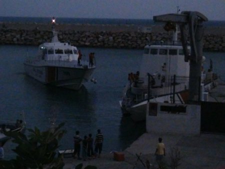 Aramaya Katılan 2 Hücumbot Çevlik Balıkçı Barınağı'na Demir Attı