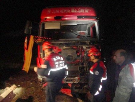 Aras Nehri'ne uçan TIR’ın sürücüsü bulundu