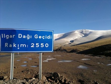 Ardahan Dağları beyaza büründü