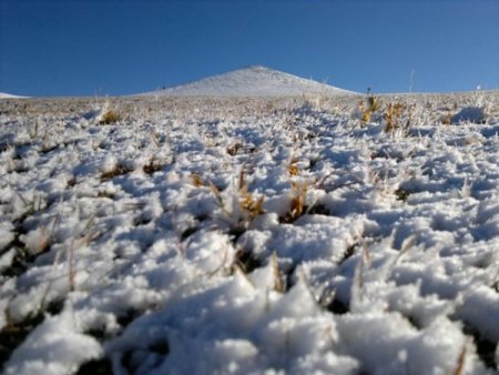 Ardahan Dağları beyaza büründü