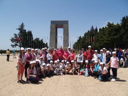 Arıburnu öğrencileri okullarının adını öğrenmek için Çanakkale'ye gidiyor