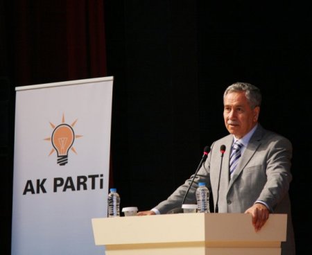 Arınç, Demirel’e Yüklendi