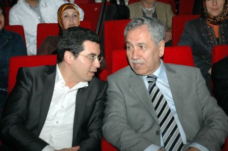 Arınç, Demirel’e Yüklendi