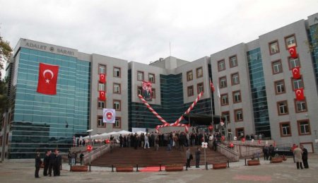 Arınç, İnegöl Adalet Sarayı'nın açılışına katıldı