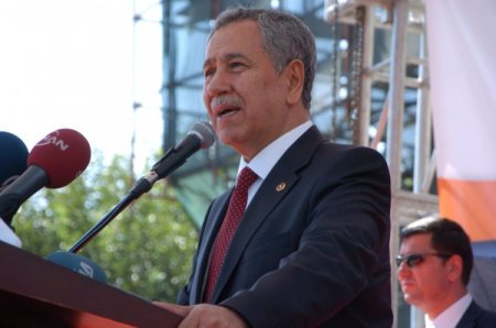 Arınç: 10 yılda 4 bin caminin bakımı için 3 katrilyon lira harcadık