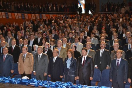 Arınç: 17 Milyon Oyumuz Var; Artırmak İçin Çalışacağız