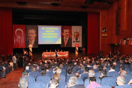 Arınç: Bir genel başkanın sözü çiğnenmez