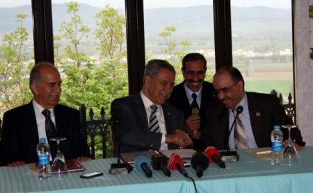 Arınç: Büyükanne Ve Büyükbabalar Evdeki Huzurun Sigortasıdır