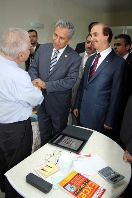 Arınç: Büyükanne Ve Büyükbabalar Evdeki Huzurun Sigortasıdır