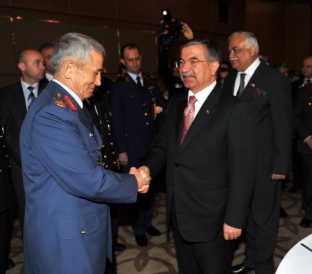 Arınç: 'Cive Cive Pakistan'ı Bütün Gönlümüzce Söylüyoruz