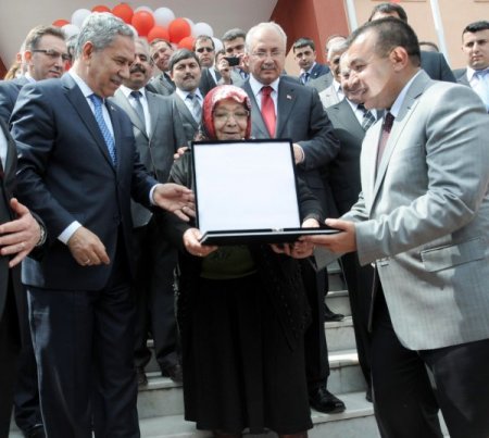 Arınç: Eğitimin İyi Verilmesi Durumunda Ülkede Anarşist Yetişmez