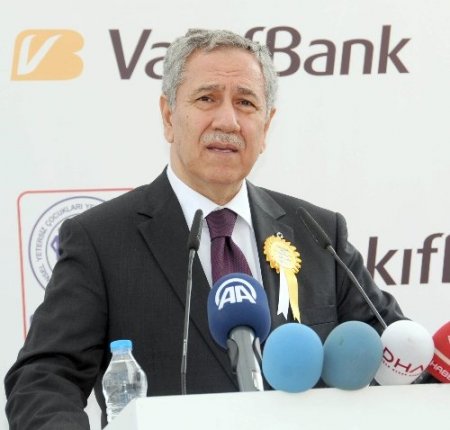 Arınç: Engelli öğretmen adaylarının atama kuraları ağustosta
