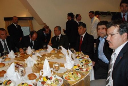 Arınç: Engellilere Yaptığımız Yardımı Her Sere Artırmaya Çalışıyoruz