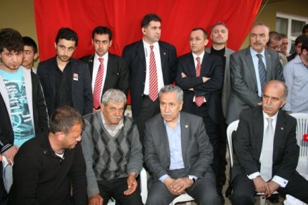 Arınç İle Şehidin Köylüleri Arasında 'Terör' Tartışması