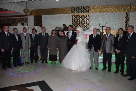 Arınç Nikah Şahidi Oldu