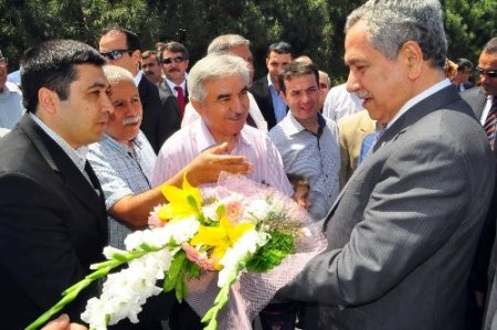 Arınç: Reyhanlı'da ne yaşandığını ortaya koyacağımızdan kimse endişe duymasın