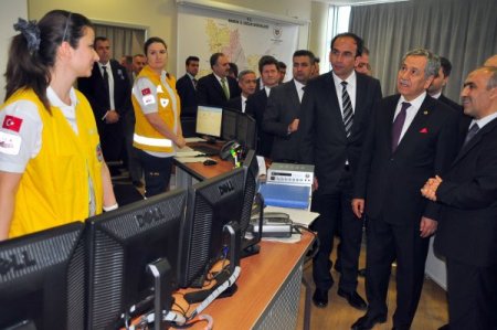 Arınç: Sağlıkta dönüşüm engellemelere rağmen hayata geçti