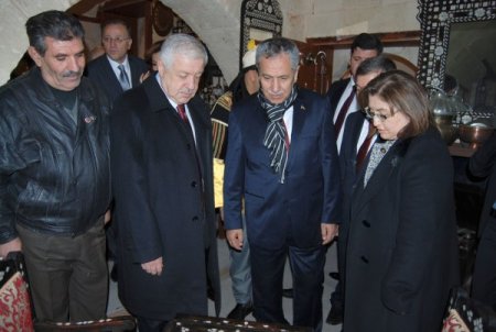 Arınç: Son 60 yılda yapılanın 10 misli kadar vakıf eseri restore ettik