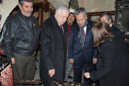 Arınç: Son 60 yılda yapılanın 10 misli kadar vakıf eseri restore ettik