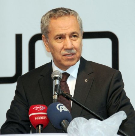 Arınç: Türkiye’de siyasi istikrar, beraberinde ekonomik istikrarı getirdi