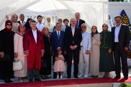 Arınç ve Kurtulmuş nikah şahitliği yaptı