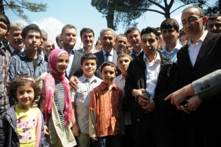 Arınç: Yalan Ve İftiralarla Bediüzzaman’ı Engellemeye Çalıştılar