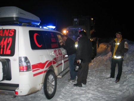 Arızayı Gidermek İsteyen Köylüler Elektrik Akımına Kapıldı: 1 Ölü 1 Yaralı