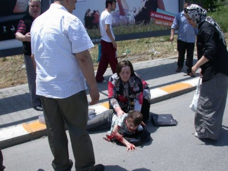 Arkadaşlarına Araba Çarpma Anına Şahit Olan Çocuklar Şoka Girdi