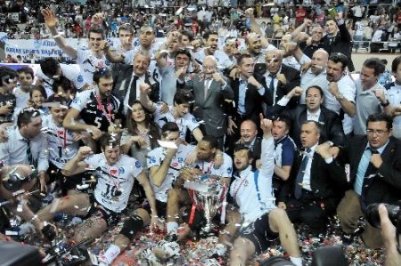 Arkas Spor mutlu sona ulaştı