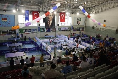 Artvin’de Türkiye masa tenisi müsabakaları ve Milli Takım seçmeleri yapıldı