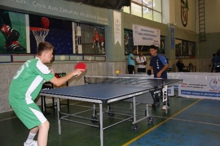 Artvin’de Türkiye masa tenisi müsabakaları ve Milli Takım seçmeleri yapıldı