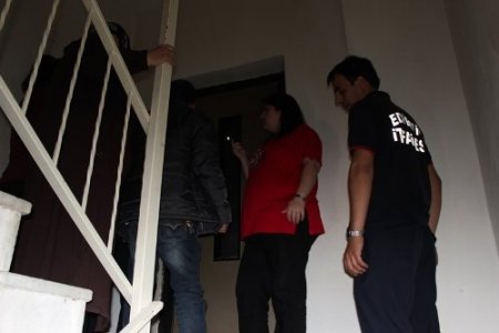 Asansörde mahsur kalan dört öğrenci birbirini suçladı