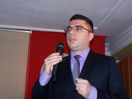 Aşık Veysel Ölümünün 38. Yılında Mezarı Başında Anıldı