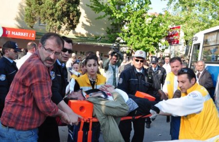 Aşırı Hız Kaza Getirdi