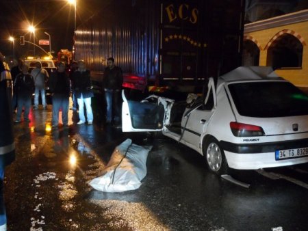 Aşırı hız kazaya yol açtı: 1 ölü