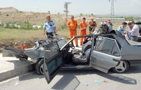 Aşırı Hızdan Ceza Alan Sürücü, 35 Kilometre Sonra Kaza Yaparak Hayatını Kaybetti