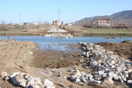 Aşırı Kum Ve Çakıl Alınması Derelerin Akışını Bozdu Ne Seki Yapılıyor/izinsiz Ve Aşırı Kum-çakıl Alımı Sebebiyle Yapısı Bozulan Melet’e Seki Yapılıyor