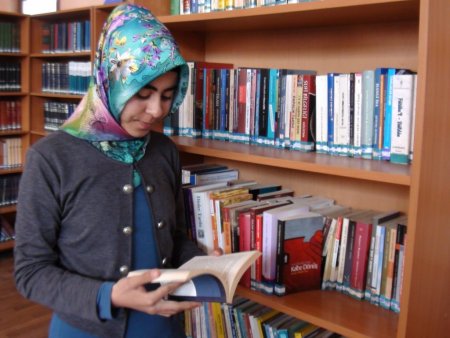 Asırlık binlerce kitap, mikroorganizmalardan arındırılıyor